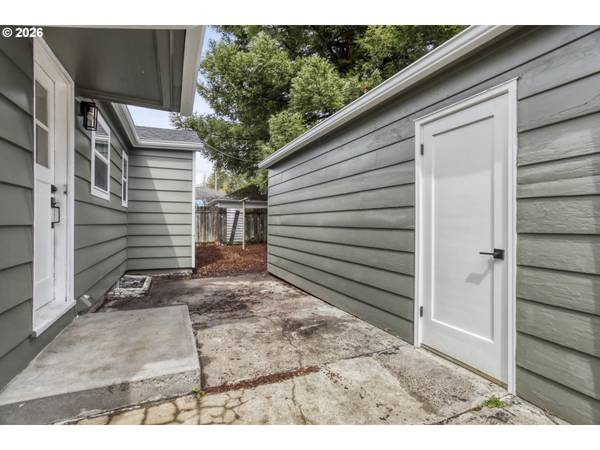 172 SE 9TH AVE, Hillsboro, OR 97123