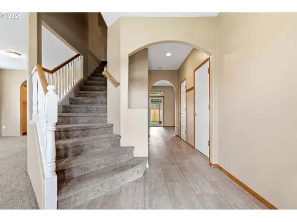 16907 NE 9TH ST, Vancouver, WA 98684