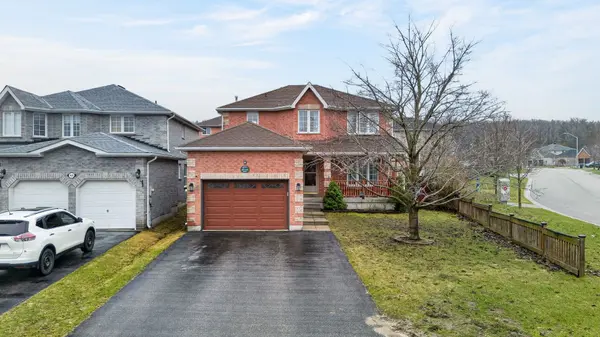65 Dunnett DR, Barrie, ON L4N 0J6