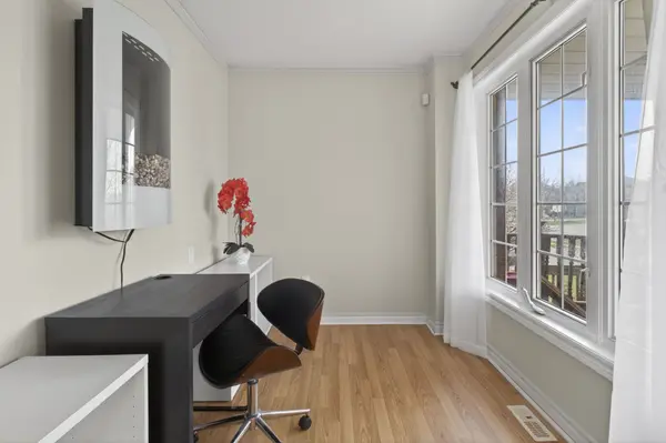 65 Dunnett DR, Barrie, ON L4N 0J6