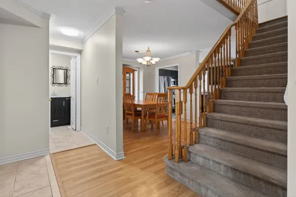 65 Dunnett DR, Barrie, ON L4N 0J6