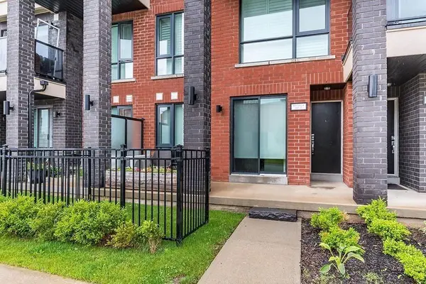 100 DUFAY RD #13, Brampton, ON L7A 4S3