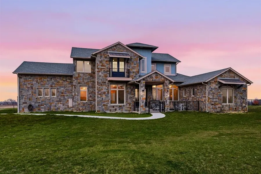 9630 Hackamore Court, Justin, TX 76247