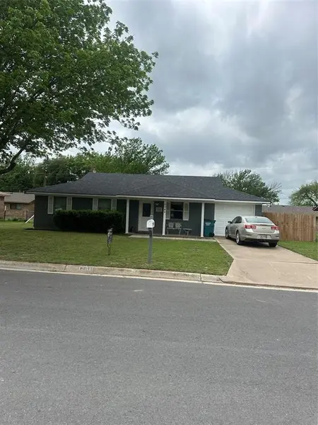 1201 N Taylor Street, Gainesville, TX 76240