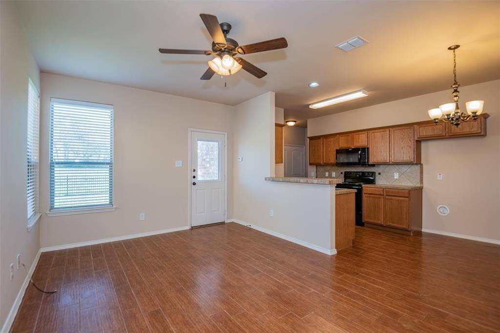 1426 Piedmont Drive, Mansfield, TX 76063