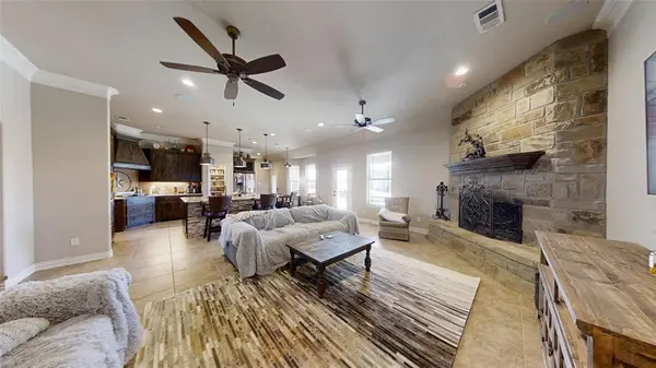 1431 Cheyenne Trail, Nemo, TX 76070