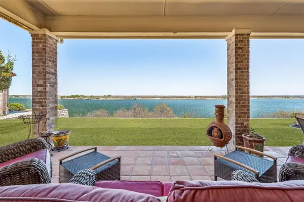 4204 Bluff View Drive, Granbury, TX 76048