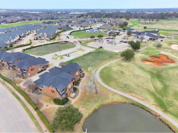 2200 Herons Nest Drive, Granbury, TX 76048