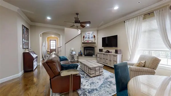 2200 Herons Nest Drive, Granbury, TX 76048