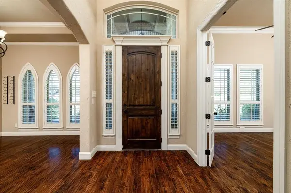 209 Ellis Creek Drive, Weatherford, TX 76085