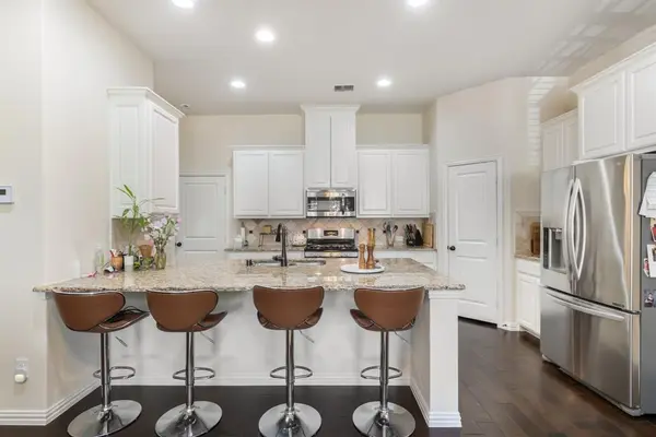 3922 Canton Jade Way, Arlington, TX 76005