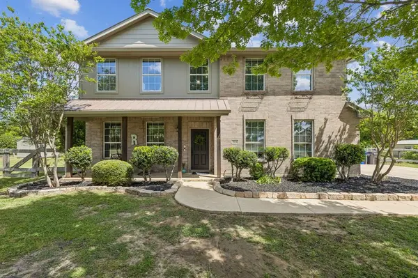 805 Lake Shadow Drive, Lavon, TX 75166