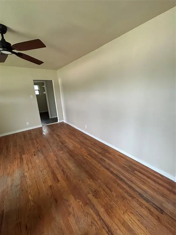 413 N Washington Street, West, TX 76691