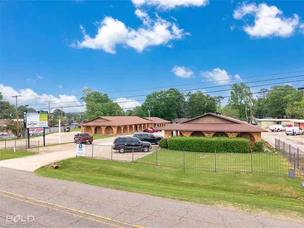 9051 Mansfield Road, Shreveport, LA 71118