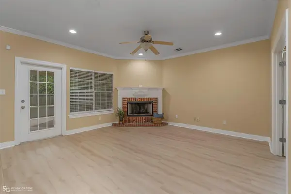 102 Dogwood South Lane, Haughton, LA 71037