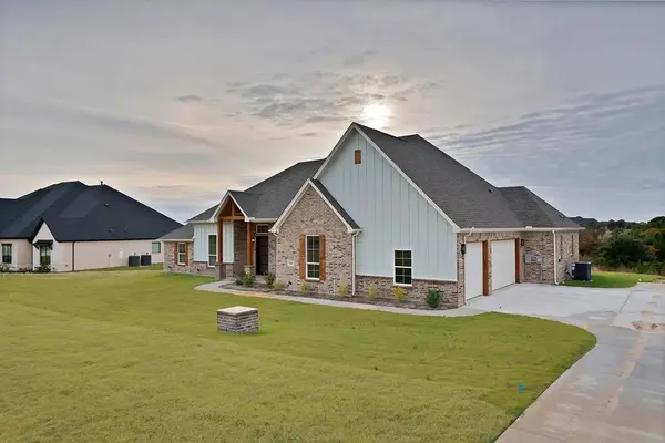 1066 Kingsley Court, Weatherford, TX 76087