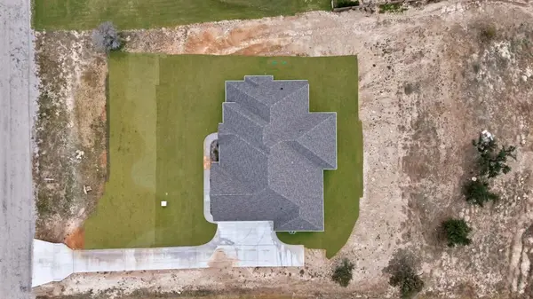 1066 Kingsley Court, Weatherford, TX 76087