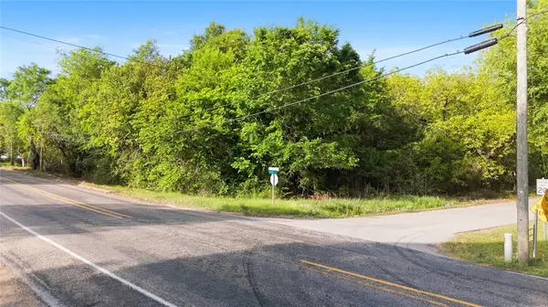 615 N Jarvis Street, Troup, TX 75789