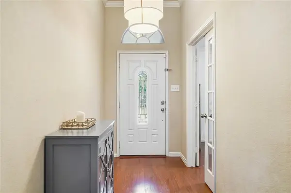 937 Yucca Court, Burleson, TX 76028