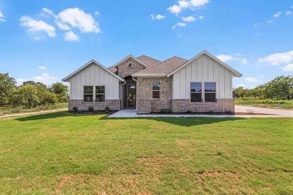 145 Tobiano Trace, Brock, TX 76087
