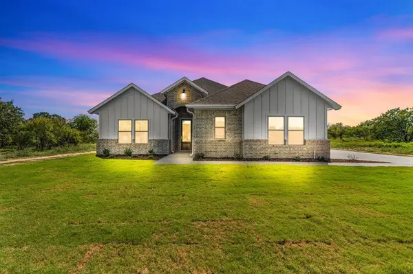 145 Tobiano Trace, Brock, TX 76087
