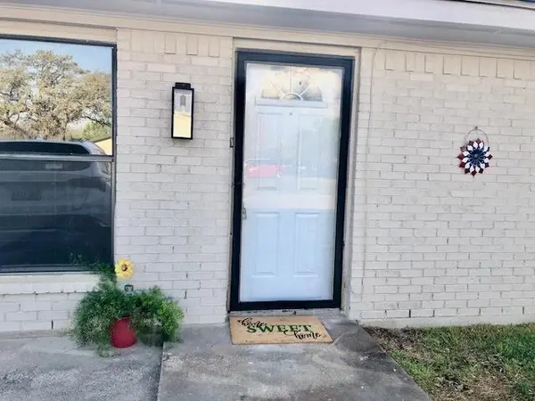 409 N Cedar Street, Springtown, TX 76082