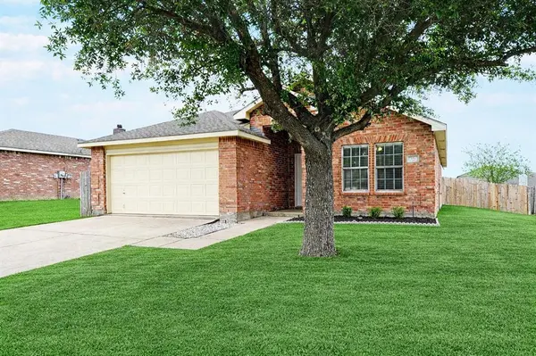 321 Briar Oaks Drive, Royse City, TX 75189