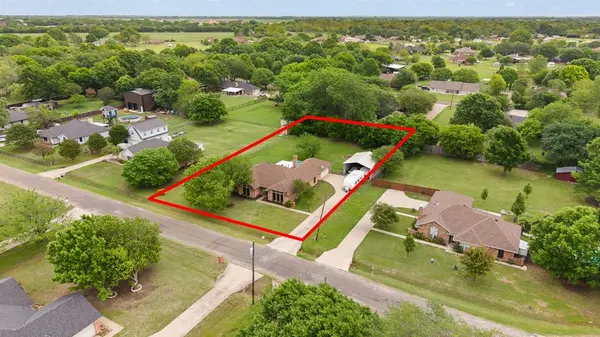 314 Clay Lane, Red Oak, TX 75154