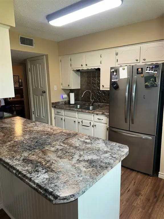 1201 N Taylor Street, Gainesville, TX 76240