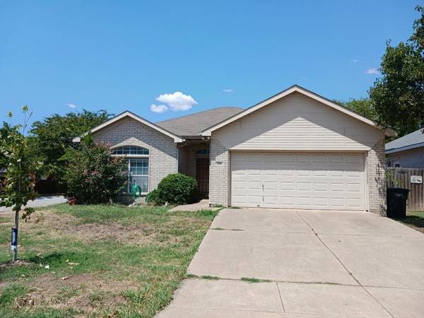 3501 Cattlebaron Drive, Fort Worth, TX 76262