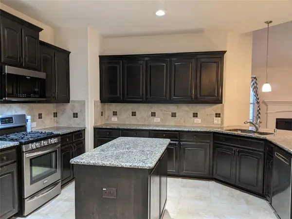 209 Meadows Drive, Argyle, TX 76226