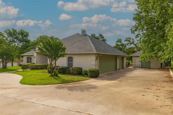 603 Runaway Bay Drive, Runaway Bay, TX 76426