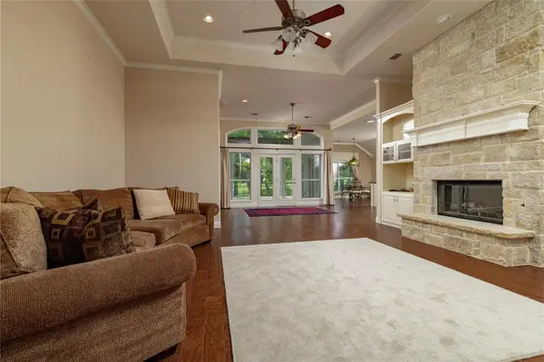 603 Runaway Bay Drive, Runaway Bay, TX 76426