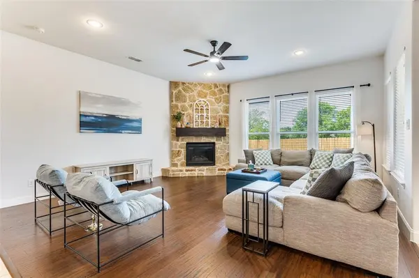 8025 Ponwar Drive, Fort Worth, TX 76131