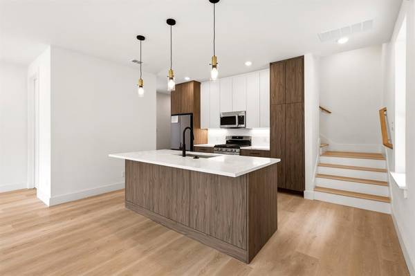 413 N Patton Avenue, Dallas, TX 75203