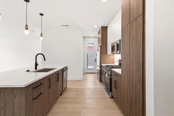 413 N Patton Avenue, Dallas, TX 75203