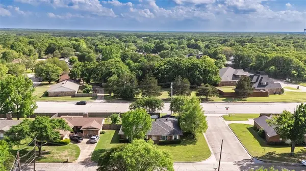 2008 Peacock Lane, Greenville, TX 75402