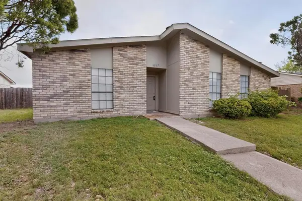 5217 Aberdean Trail, Grand Prairie, TX 75052