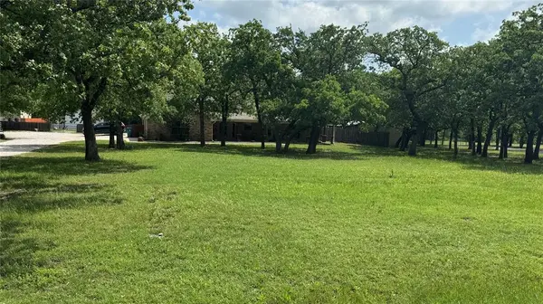 115 Deerfield Road, Paradise, TX 76073
