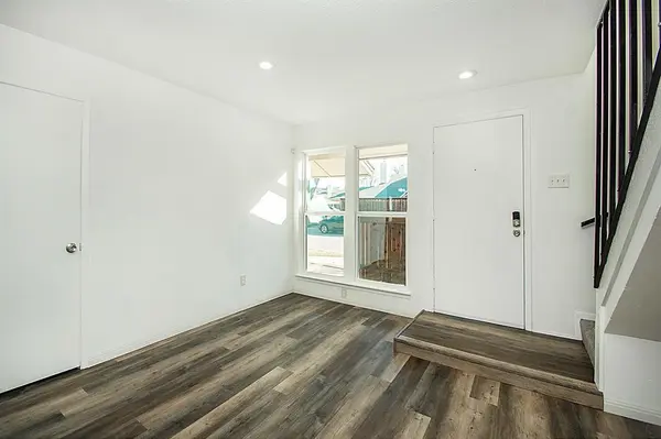 2611 Via Cordova, Carrollton, TX 75006