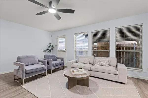 3028 Casa Bella Drive, Arlington, TX 76010