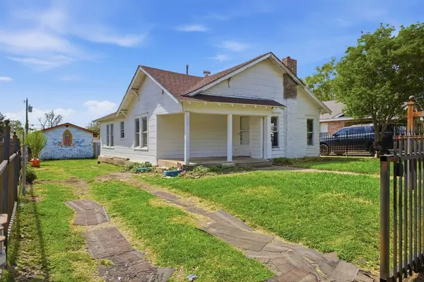 2634 Emmett Street, Dallas, TX 75211