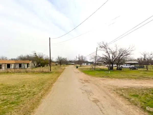 704 Brook Street, Jacksboro, TX 76458