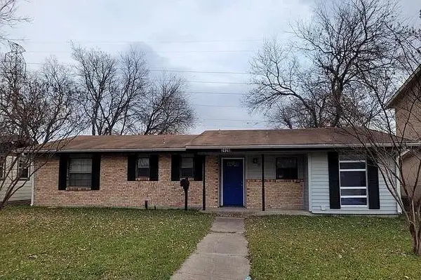 2426 Whit Drive, Mesquite, TX 75150