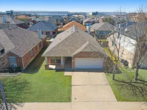 8420 Silverbell Lane, Fort Worth, TX 76140