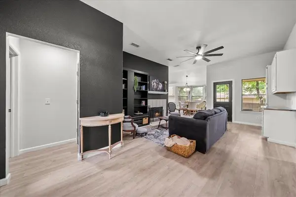 909 Dudley Street, Denton, TX 76205