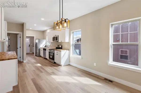 203 W Womack AVE, Cripple Creek, CO 80813