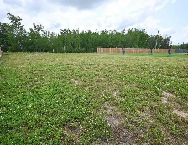 5404 Poplar LN, Athabasca, AB T9S 0A8