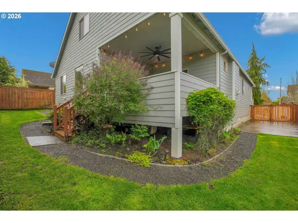 1068 SE KINGFISHER LN, Gresham, OR 97080