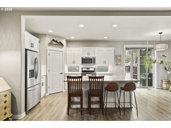 60439 HEDGEWOOD LN, Bend, OR 97702